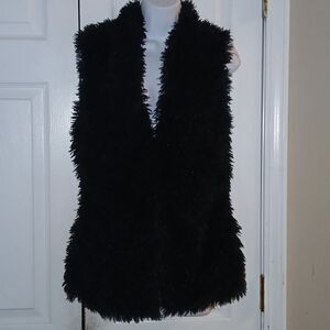 Go Coco  black fuzzy super soft gogo vest  Sz M EUC